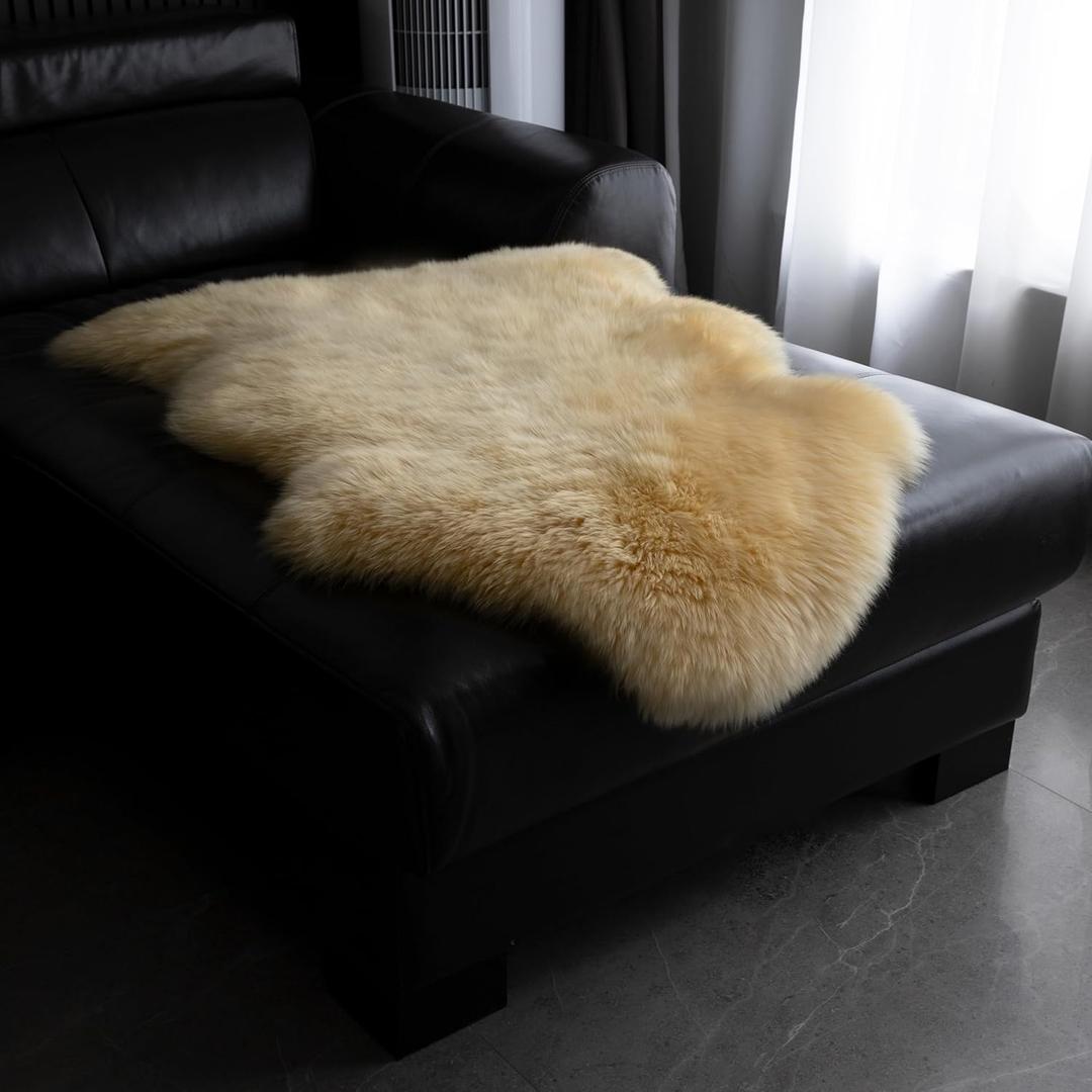 Sheepskin Rug, Fluffy Shaggy Area Rug, Super Soft 24 x 36 Sheepskin Hair Rug, Plush Rug, Decorative Rugs for Bedroom, Children's Room, Living Room (Pale Beige, 24" x 36")