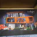 LEGO Ideas Twilight The Cullen House - Collectible Set for Adults 18+ - DIY Fantasy Craft for Book Lovers - Edward, Bella, Jacob + 4 More Minifigures - Gift Idea for Fans of the Movies - 21354