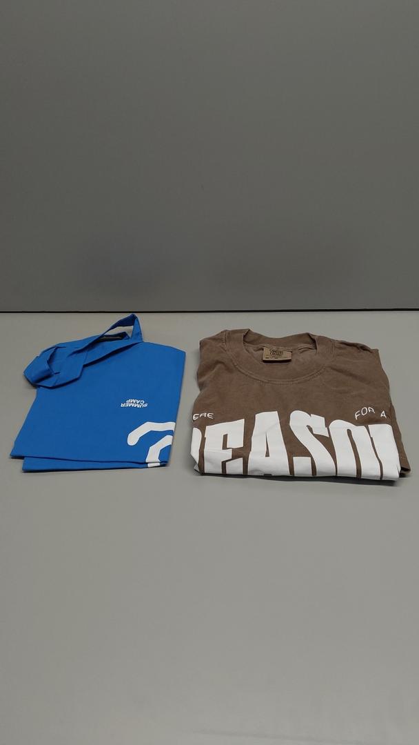 Comfort Colors T-shirt for Men, Brown, Medium Size, with Blue Storage Bad