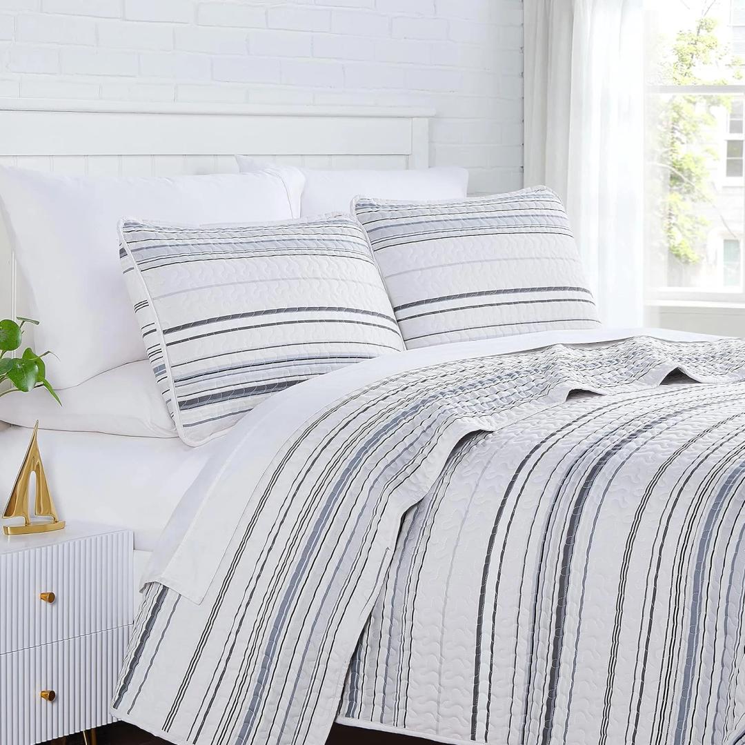 Southshore Reversable Striped Queen Quilt Comforter Set 98 x 98 Two Shams