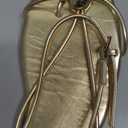 Coutgo Womens Strappy Flat Sandals Open Toe Flip Flops Sandals Ankle Strap Summer Beach Shoes (8.5, Gold)