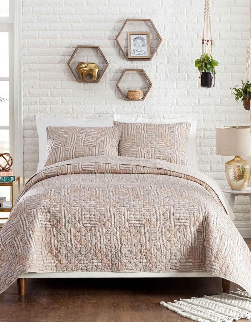 Jungalow Abrazo 3-Piece Quilt Set, Lightweight Coverlet Set, Quilted Bedding Set with Shams for All Seasons, Full Queen Size, Taupe