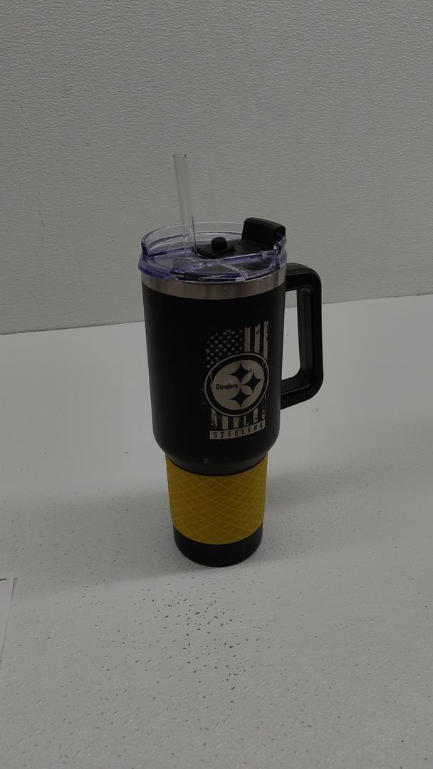 Pit 40 oz Mug Patriotic (Broken Lid)