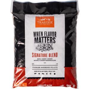 Traeger Grills Signature Blend 100% All-Natural Wood Pellets for Smokers and Pellet Grills, BBQ, Bake, Roast, 18 lb. Bag