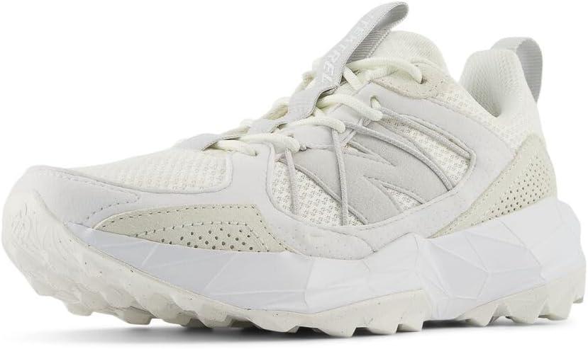 New Balance Women's Dynasoft Tektrel V1 Suede Trail Running Shoe (7, Sea Salt/White/Grey Matter)