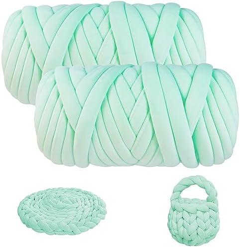 Chunky Yarn for Arm Knitting, guofa 4.4LBS Soft Fleece Yarn for Throw Blanket Pillow, Hand Knitting Bag, Cat Bed and DIY Home Decorations