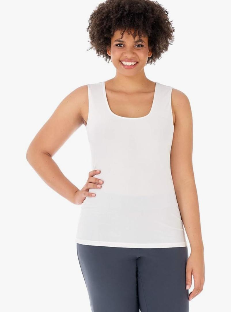 Woman Travel in Style Knit Scoop Neck Plus Size Tank Top XL