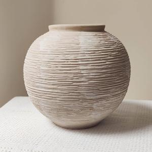 Rustic Farmhouse Vase Home Decor - 6 in Ceramic Boho Decorative Vase for Decor, Round Clay Whitewashed Terracotta Bowl vase for Living Room, Table, Shelf, Centerpieces