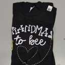 Grandma to Bee Pregnancy Announcement Baby Shower T-Shirt