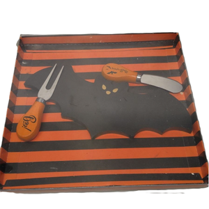 Gothic Bat Cheese Board - Mini Charcuterie Board with Knife Set - Small Cutting Board & Serving Tray for Halloween Decoration & Party Favor