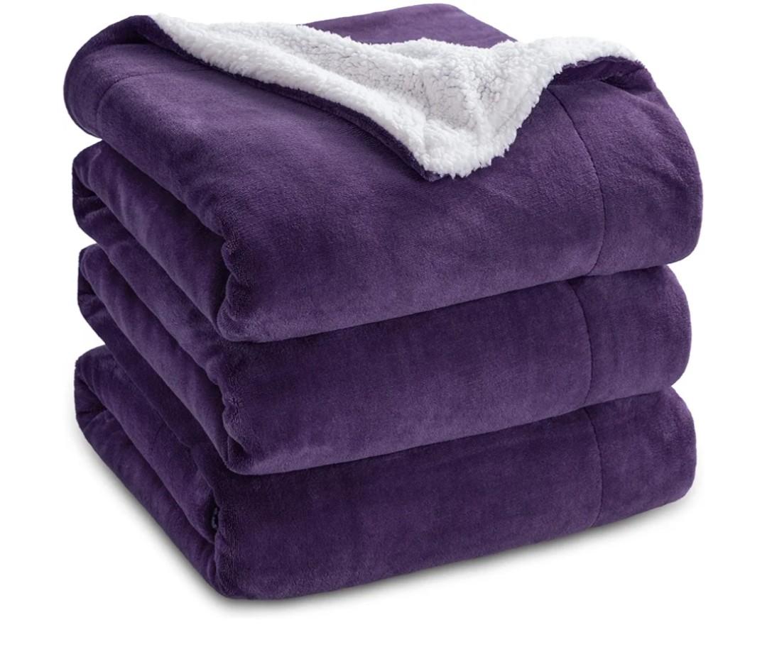 Bedsure GentleSoft Sherpa Fleece Blanket Queen Size for Bed, Non-Heated, Thick and Warm Throw Gifts for Women and Girls, Soft Fuzzy Plush Queen Blanket for Winter, Purple, 90x90 Inches