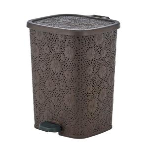 Compact Plastic Step-On Trash Can, Indoor and Outdoor Waste Bin with Foot Pedal, Brown Decorative Garbage Bin with Lace Design, 6 Qt Small Trash Can for Kitchen, Bathroom, Bedroom, Patio, Yard, Brown