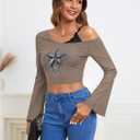 SOLY HUX Women's Y2k Graphic Tees Lace Trim Cold Shoulder Long Sleeve Star Print T Shirt Crop Tops (Dark Grey Star)