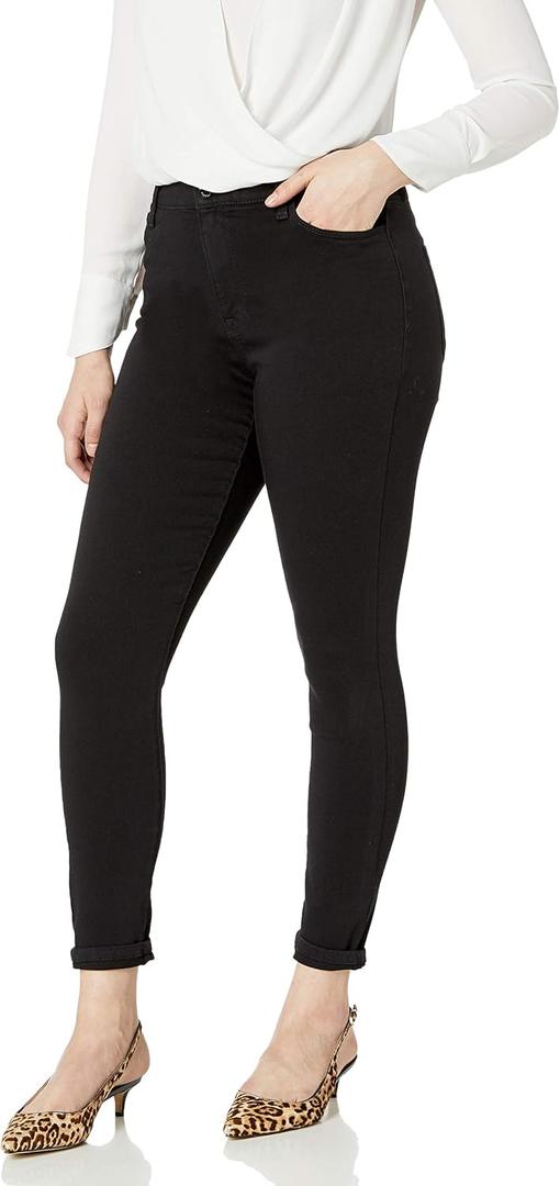 Bandolino Women's Mandie Signature Fit 5 Pocket Jean, Saturated Black, 18 Short
