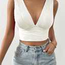 SweatyRocks Women's Solid Deep V Neck Backless Crop Top Sleeveless Slim Fit Textured Tank Top Summer (White)