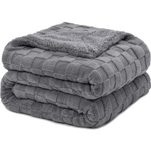 Pawque Super Soft Cozy Throw Blanket for Couch Sofa Bed - Fluffy Sherpa Fleece Reversible Thick Warm Fuzzy Blanket for All-Season, 3D Checkered Jacquard Elegant Decorative Blankets, Grey, 50" x 60"