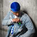 Veeta Superior Medium Wave Brush - Hair Brush for Men with 100% Synthetic Flex Bristles, Curved Design, and Protective Cover - Ideal for Short or Long Wavy Hair