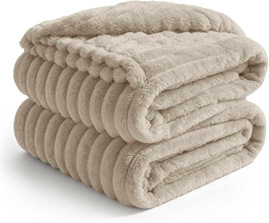 BEDELITE Ribbed King Size Blanket for Bed, Linen, 108"x90"
Ultra-Soft Plush Fleece, Warm Yet Lightweight, Ribbed Texture, Home Decor, Machine Washable, Giftable, All-Season Use