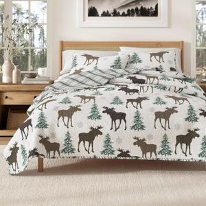 Great Bay Home Lodge Quilt Set - 3-Piece King/California King Size Rustic Bedding Set - Lightweight, All-Season, Reversible Bedspread (Moose - Chocolate)