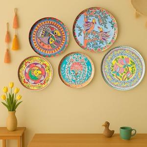 RITUALISTIC Madhubani Metal Wall Plates for Home Decoration | Set of 5 Decorative Wall Plates (Assorted Sizes) | Wall Décor for Living Room | Handmade Indian Art | Valentine's day gift Items