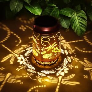 Dragonfly Gifts for Women Solar Lantern Dragonfly Decor Birthday Gifts for Women Mom Grandma Sister Friend Mothers Day Gifts Garden Decor Metal Solar Lights Outside Decor for Backyard Patio Deck Porch