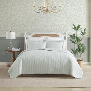 Laura Ashley - Soft & Lightweight Twin Quilt with Matching Sham