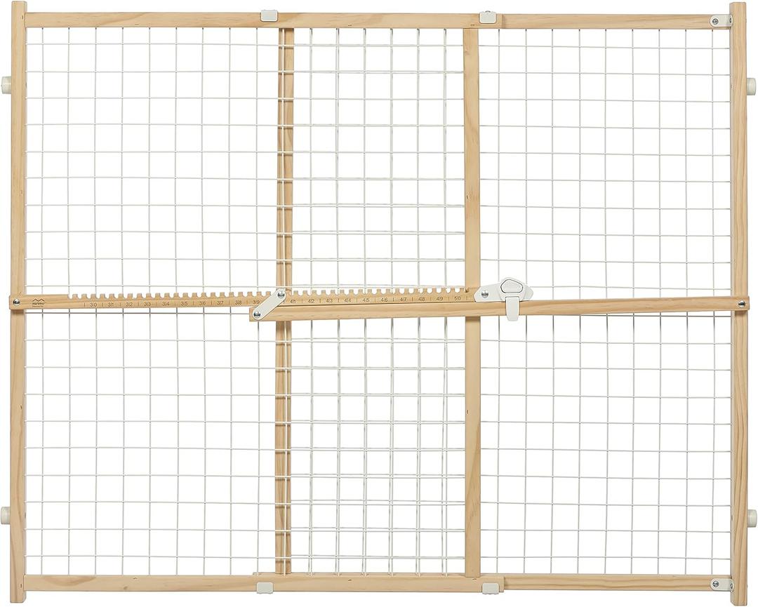 MidWest Homes for Pets Wire Mesh Pet Safety Gate, Dog Gate Expands From 29 - 50 Inches Wide, 32 Inches Tall, Wood, Powder Coated Wire (Medium)