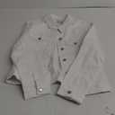 Amazon Essentials Women's Regular-Fit Low Stretch Denim Button-Front Trucker Jacket, White, Small