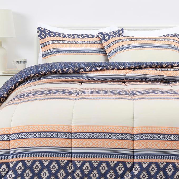 Amazon Basics Lightweight Microfiber Comforter Sets, 3-Pieces, Gray, Geometrics, Full/Queen