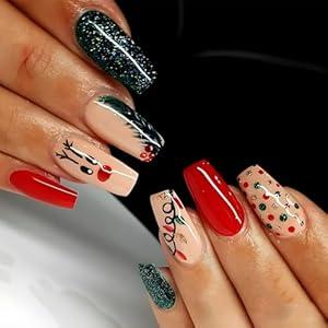 LBPEPAMZ Christmas Press on Nails Medium Coffin Fake Nails with Gold Glitter Design Elk Green Holly Stick on Nails Xmas Tree Winter Lanterns Glue on Nails Full Cover Glossy False Nails for Women 24pcs