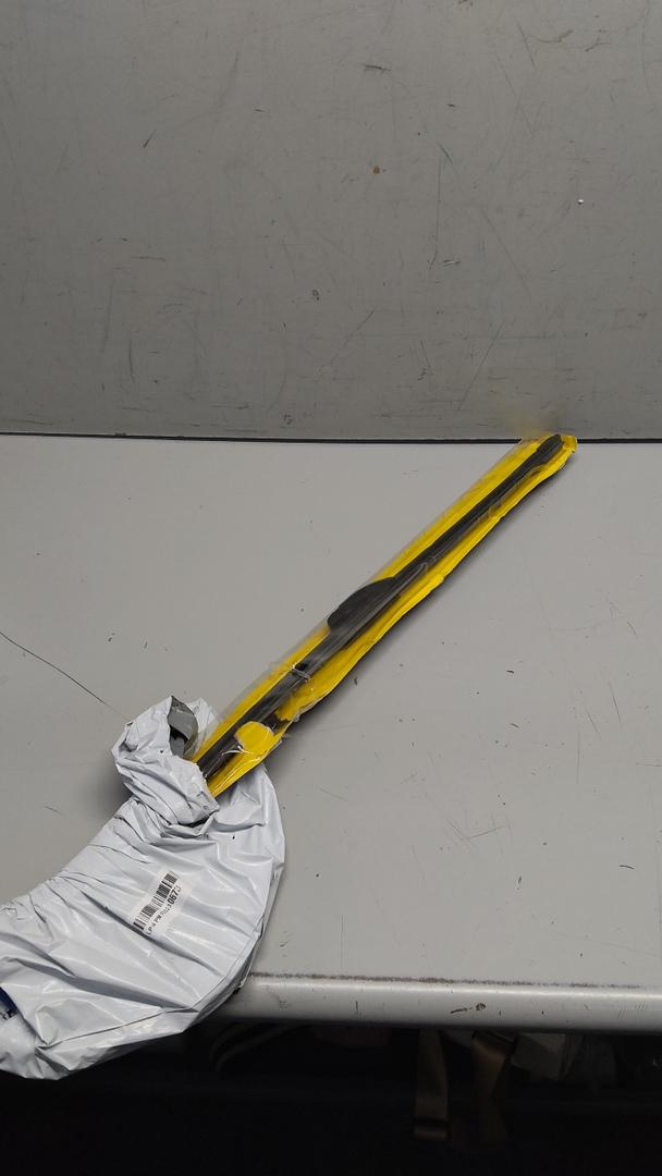 JINGOU 26''+18'' Front Windshield Wiper Blades Compatible with 2012-2017 Toyota Camry/2004-2009 Toyota Prius OEM QUALITY Premium All-Season Automotive Replacement Wipers (Pack of 1)