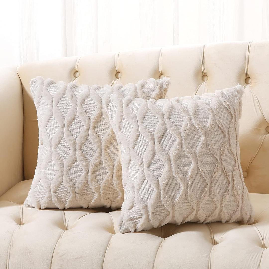 Volcanics Pack of 2 Faux Wool Throw Pillow Covers 18x18 Inches Decorative Farmhouse Velvet Couch Pillow Case Soft Plush Square Boho Cushion Pillowcase, Beige
