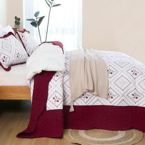 Cmfshape Oversize King Quilt Set Christmas Red-120x120 California King Bedspread with 2 Pillow Shams-Exquisite Embroidery Bedding Comforter for All Season-Lightweight Coverlet Drop to The Floor