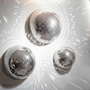 Singhoow 6 Pack Disco Ball Wall Decor 8/ 6/ 4 Inch 3D Half-Disco Ball Reflective Mirror Wall Art Self-Adhesive Aesthetic 70s 80s Sparkling Funky Party Decorations for Home Bedroom Birthday, Silver 