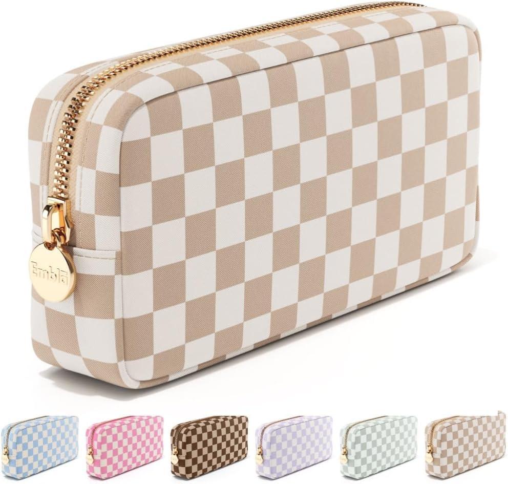 Embla Makeup Bag Travel Cosmetics Pouch and Toiletry Bag, Nylon Zipper Pouch Purse, Cute Make Up Organizer Storage Tote for Women Girls, Travel Skincare Case, Small Makeup Case, Sand Checkered, Beige