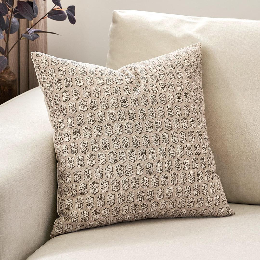 DOMVITUS Floral Pillow Covers, Pillow Covers 20x20, Couch Pillows for Living Room, Decorative Farmhouse Accent Print Throw Pillow Covers, 1PC, Cloud Cream