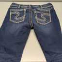 Silver Jeans Co. Women's Suki Mid Rise Curvy Fit Slim Bootcut Jeans (28W x 30L, Indigo)