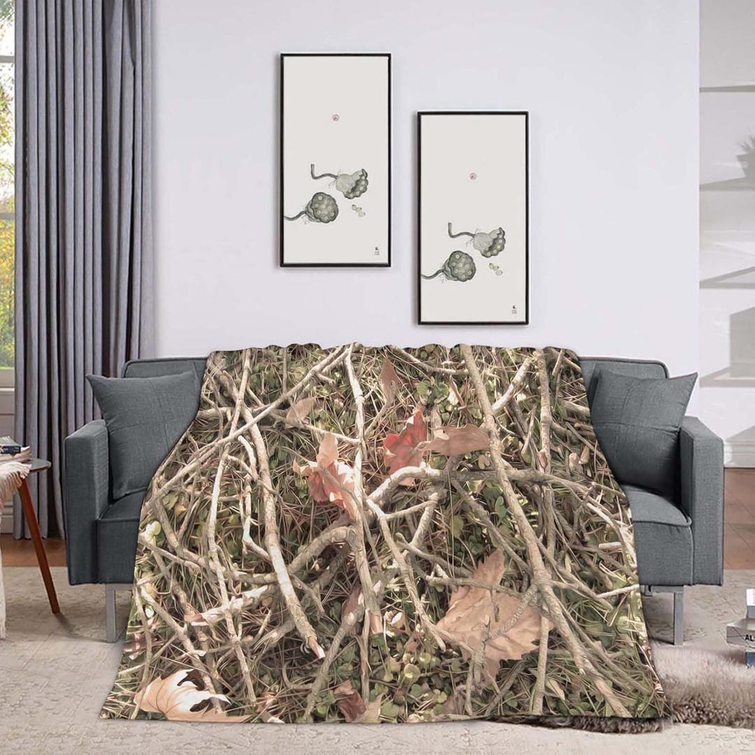 Throw Blanket 60x80 Inch,Camouflage Camo Forest Cozy Soft Lightweight Fuzzy Flannel Blanket 80x60 Inch Suitable for Couch Bed Sofa Living Room in All Seasons