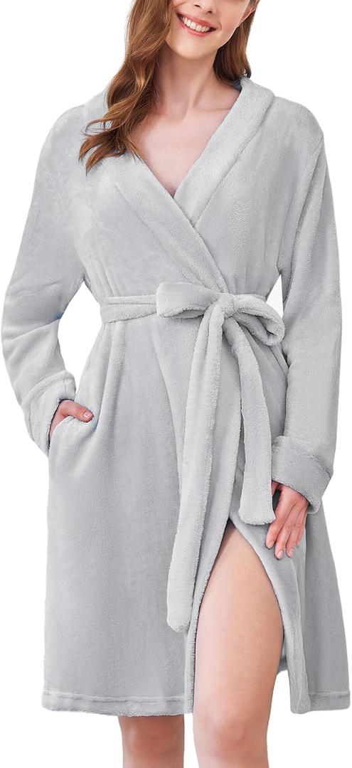 Ekouaer Women's Robes Short Plush Bathrobe Knee Length Warm Soft Jacquard Robe Winter House Coat with Pockets XXL (Light Grey)