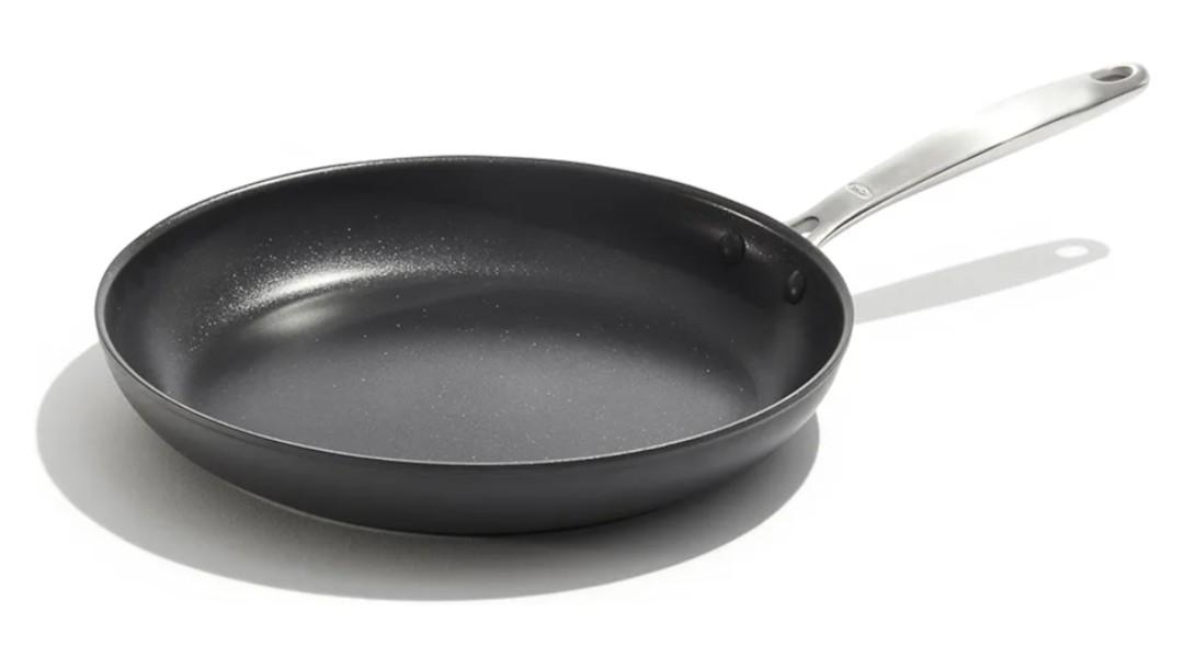 OXO Good Grips Pro Hard Anodized PFAS-Free Nonstick 30cm Frying Pan Skillet, Dishwasher Safe, Oven Safe, Stainless Steel Handle, Black