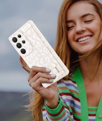 OOK Compatible with Samsung Galaxy S21 Ultra Leopard Case with Wrist Strap, White Leopard TPU Shockproof Protection Slim Cover with Camera Protection for Women Girls