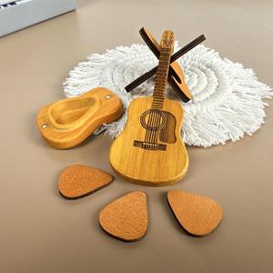 Wooden Guitar Pick Holder with Stand, Electric Guitar Styling Box with 3 Wood Picks, Storage Set for Guitar, Bass, Ukulele Players, guitar pick holder, guitar pick casebrown