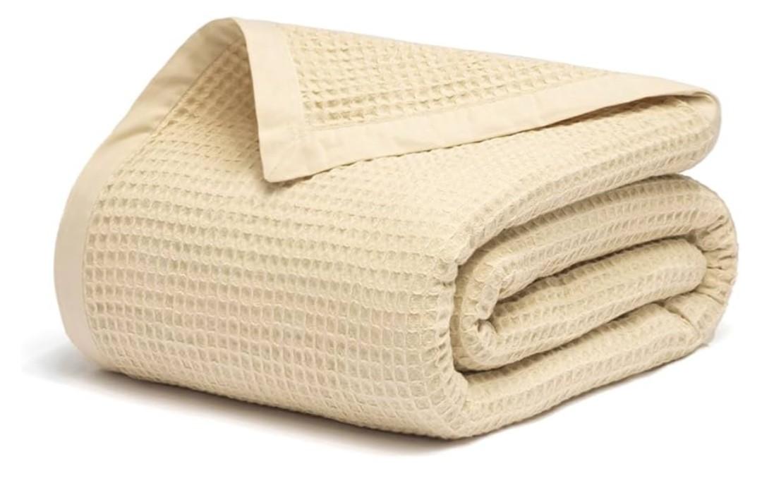 Salt Earth GOTS Certified 100% Organic Cotton Throw Blanket, 90" x 90" Waffle Blankets & Throws for Bed, Throw Blanket for Couch, Modern and Cozy Blanket, All Seasons, Comfy Soft Blanket (Parchment)