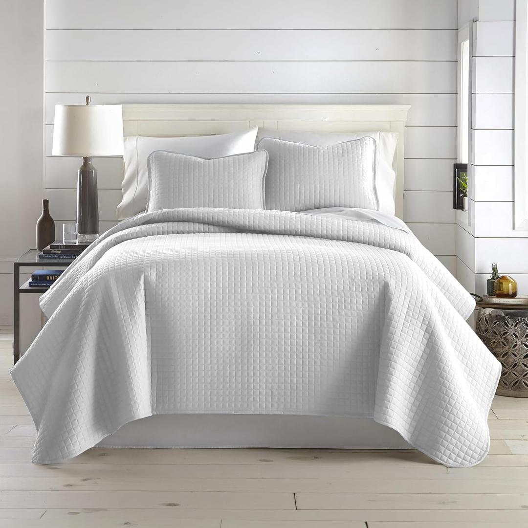 Southshore Fine Living, Inc. Oversized Quilt King Size Set, Grey Bedspread King/California with 2 Matching Shams, Soft Bedspread, Microfiber Quilt Coverlet, Hotel Bedding Set, Light Grey Quilts