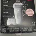 Braun Epilator Silk-pil 7, Hair Removal Device, Women Shaver & Trimmer, Wet and Dry, Wide Head, Includes Shaver Head and Trimmer Comb, SE7-041, Silver