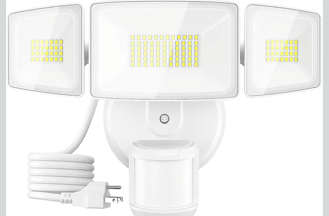 Onforu 65W LED Motion Sensor Outdoor Lights Plug in, Dusk to Dawn Flood Security Lighting Outside, Motion-Activated Detector Exterior Photocell Light Fixture, 6500LM 6500K IP65 Waterproof (White)