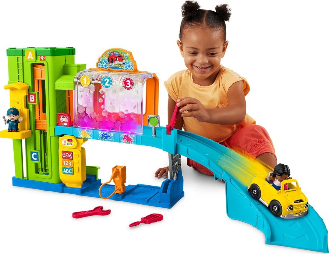 Fisher-Price Little People Toddler Playset Light-Up Learning Garage with Smart Stages Plus Toy Car and Ramp for Ages 1+ Years, Medium