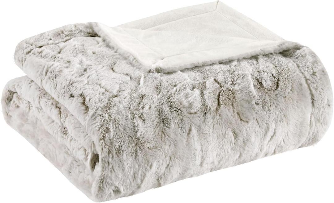 Madison Park Zuri 50x60 Snow Leopard Faux Fur Reversible Throw Blanket