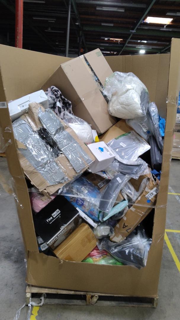 Pallet of Salvage Items 