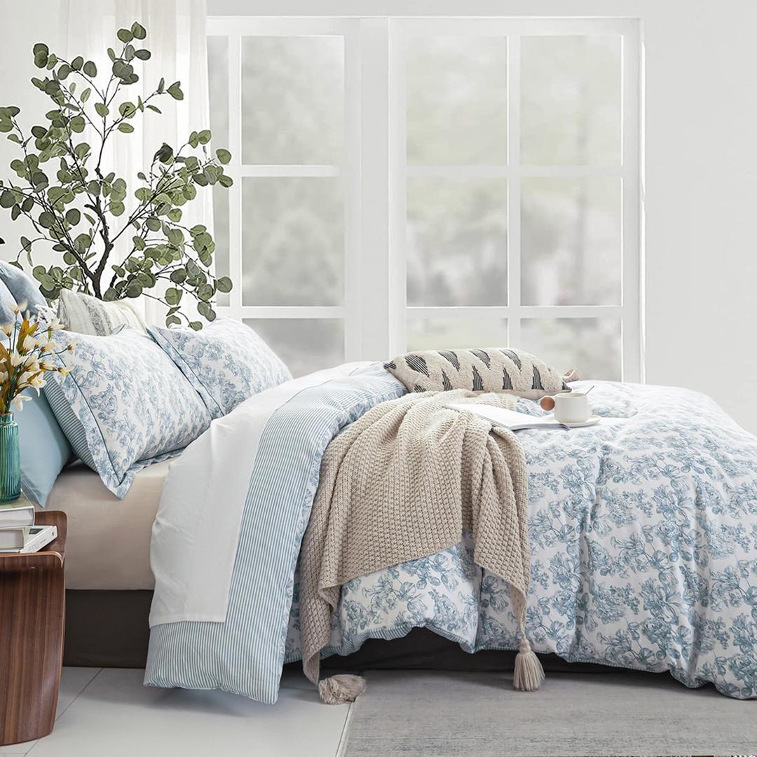 Vintage 100% Cotton Duvet Cover King Size 3PC - Elegant Pale Slate Blue Floral Pattern on White with Light Blue & White Striped Reverse, Luxurious Bedding Set with Button Closure (104"90")